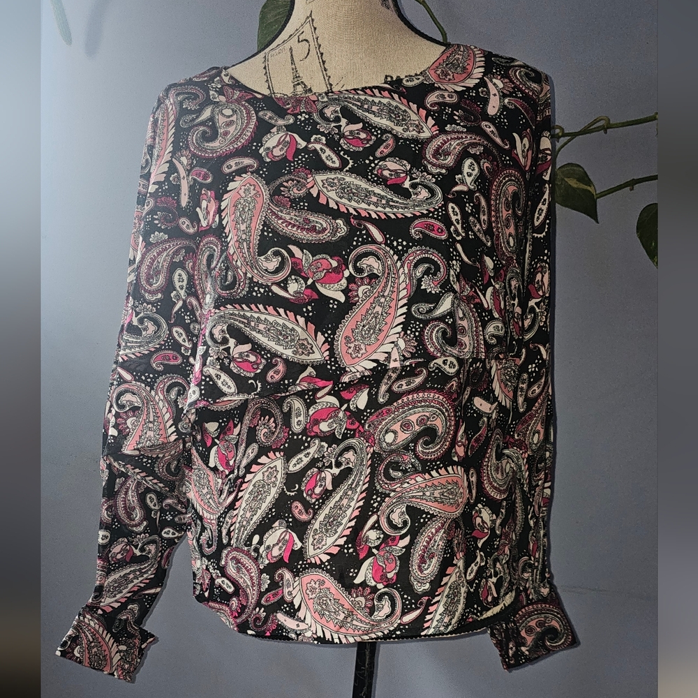 3/20.00. Libby edelman cape blouse